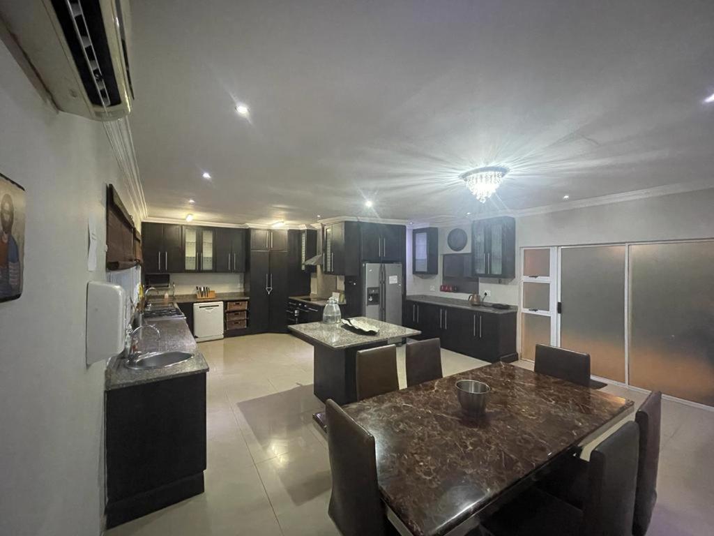 Illovo Beach House Amanzimtoti Zewnętrze zdjęcie
